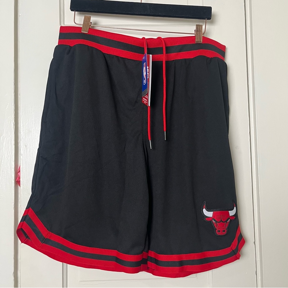 Ultra Game NBA Official Soft Air Shorts- Chicago Bulls OG Fit Red Black NWT XL
